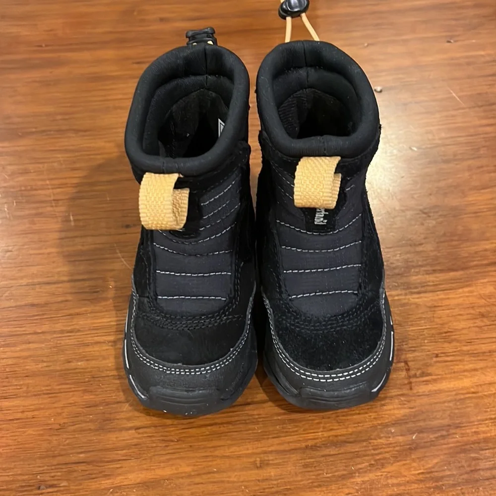 Timberland Slush Buster Winter boots new black Toddlers Boys Girls Size 5